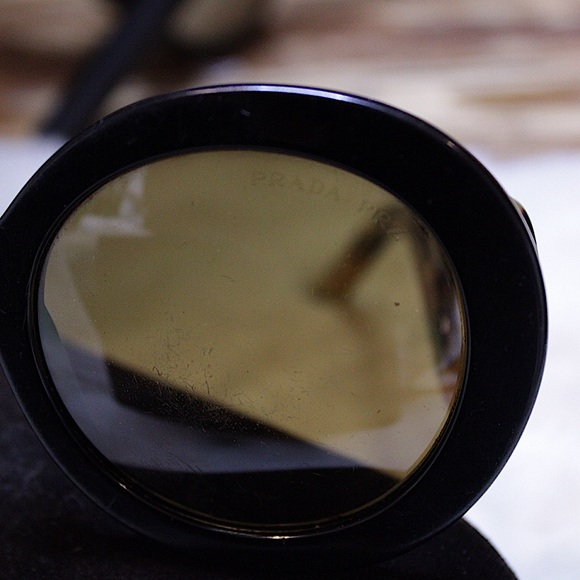 Prada Oversized Baroque Round Polarized Sunglasses - GUC - Picture 4 of 6